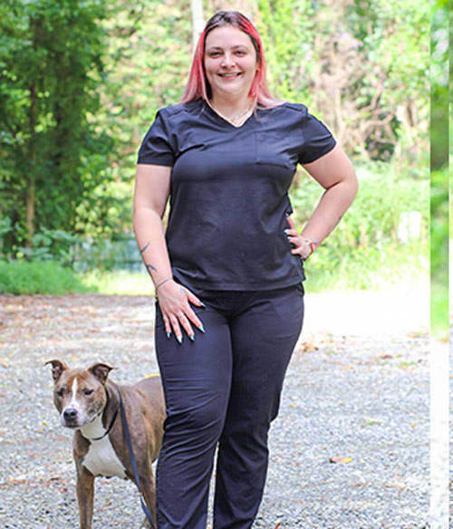 Raee, Customer Service Representative at 